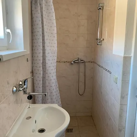 Vinny Sklep S&t Vymola Apartman