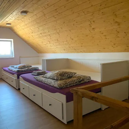 Apartman Vinny Sklep S&t Vymola