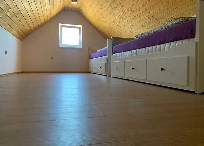 Vinny Sklep S&t Vymola * Mikulčice